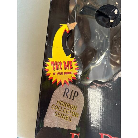 The Crow Eric Draven 18" Talking Doll Spencer Gifts Limited Edition #04158 - Picture 3 of 11